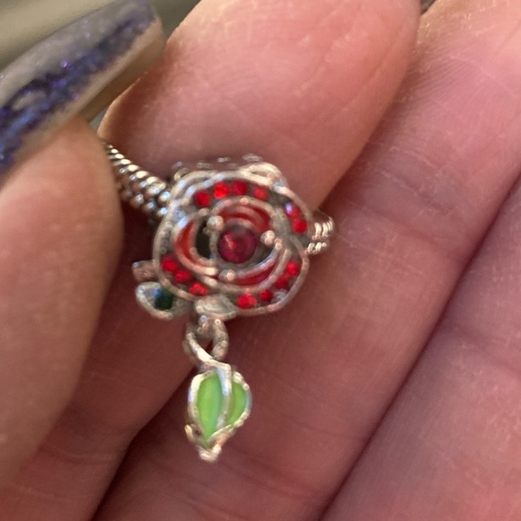 Charm-Bracelet-colorful rhinestones, Rose Shaped Charm/Pendant for Bracelet nwt - Picture 7 of 11